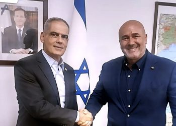Bandecchi solidarizza con Israele: «L’unica democrazia di quella regione»