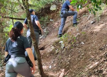 Terni, altro blitz ‘anti bivacchi’ a San Biagio: trovate anche tende e batterie per auto