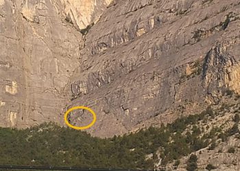 Base jumper di Perugia impatta sulla roccia in Trentino: è in gravi condizioni