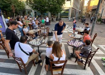 Terni: in piazza si gioca a scacchi. Per riaffermare il vero significato di ‘gioco’