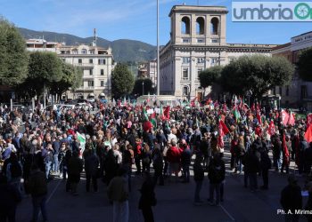 Terni, la manifestazione contro Stefano Bandecchi nelle foto di Alberto Mirimao