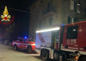 Ponte Pattoli: edificio inagibile per l’incendio. Una persona in ospedale