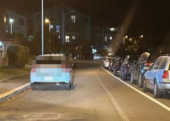 Terni: via Carnano. «Perché le modifiche se poi si parcheggia come e peggio di prima?»