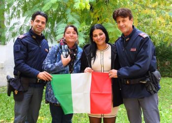 Città di Castello: donna vittima di violenza riceve la cittadinanza italiana e ringrazia la polizia