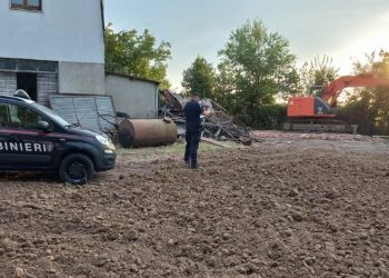 Rifiuti edilizi spacciati per materiale recuperato: indagine e denuncia dei carabinieri forestali di Terni