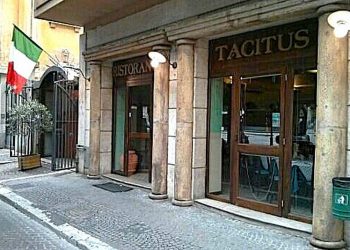 Terni: commercio tra luci e ombre. Cè chi apre (OkiDoki) e chi chiude (Tacitus)
