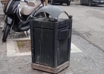 Terni: rimossi i rifiuti in via Angeloni dopo il ‘blitz’ di polizia Locale e Asm