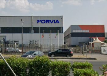Terni: sindacati ‘su di giri’ in Forvia. C’è lo stato di agitazione. «La stasi fa temere il peggio»