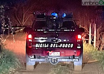 Arrone: 4×4 si ribalta nel bosco. Scattano i soccorsi in elicottero