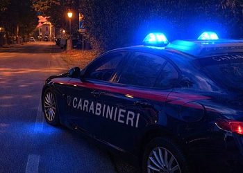 Foligno: fugge all’alt e getta la droga dal finestrino. Poi va a sbattere. Arrestato