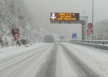 Neve e ‘muro’ appenninico: l’Umbria si divide. Cosa accadrà fino alla Befana