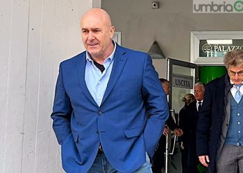 Terni, consiglio-caos: prima udienza del processo a Bandecchi. Ammessi 26 testimoni