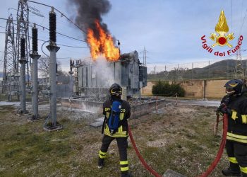 Brucia trasformatore da 150 mila volt. Black out a Foligno