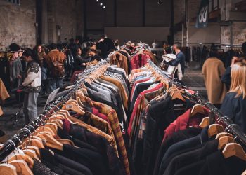 A Perugia il vintage si compra al chilo: due giorni dedicati al second-hand