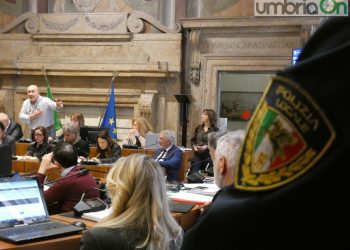 Terni, disordini a Torino: consiglio unanime nella solidarietà alle forze dell’ordine