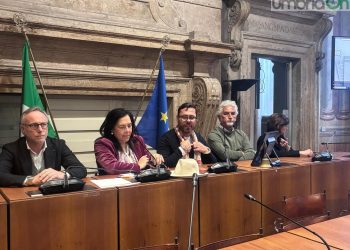 A Piediluco riaprono campeggio e piscina: ecco il bando