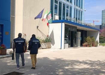 Orvieto: 700 tonnellate di rifiuti tessili in un capannone. Scatta il sequestro