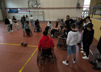 Narni: lo sport che abbatte le barriere. Il basket in carrozzina entra al Gandhi