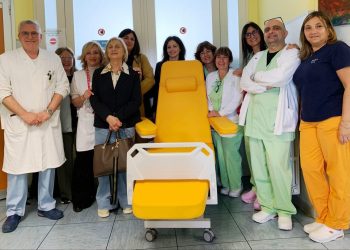 Terni: la Lilt dona poltrona di ultima generazione all’oncologia del ‘Santa Maria’