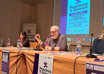 Terni: studenti a confronto con don Bigalli. Legalità, droga e lotta alle mafie
