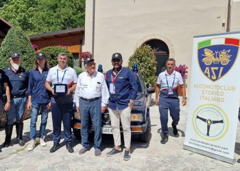 Mille Miglia: a Strettura l’omaggio alla Guardia di Finanza tra storia e motori