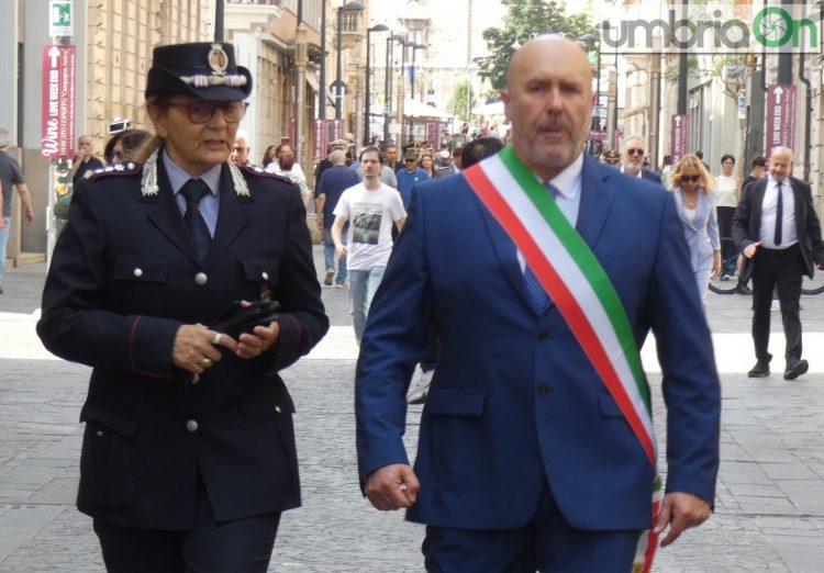 La comandante Sassi e il sindaco Bandecchi