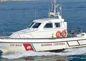 Paura a Marotta: 32enne di Foligno tratto in salvo dopo ore in mare