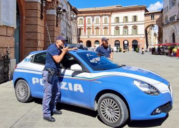 Foligno: pretende 2 mila euro vinti dall’amico al poker online e lo aggredisce. Nei guai 44enne