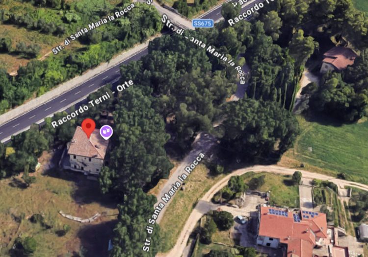L'ex scuola messa in vendita