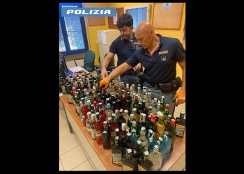 Enoteca ‘itinerante’ scoperta dopo un incidente sull’A1. Due denunciati dalla polizia Stradale di Orvieto