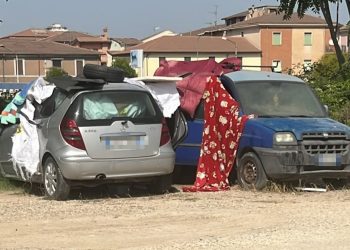 Terni: il degrado va in scena a borgo Bovio e viene rimosso. Per ora