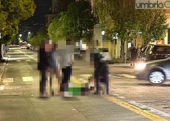Terni: uomo si aggira nudo in via Piave. Arrivano i carabinieri