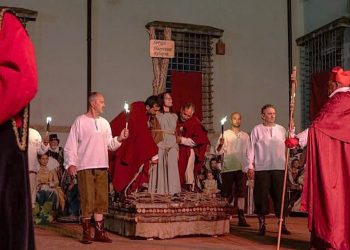 Il ‘Processo alla Strega’ conquista il pubblico del Festival dei Tramonti