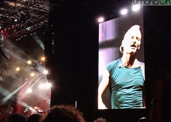 Il cassiere non lo conosce, ma Sting riempie il Santa Giuliana